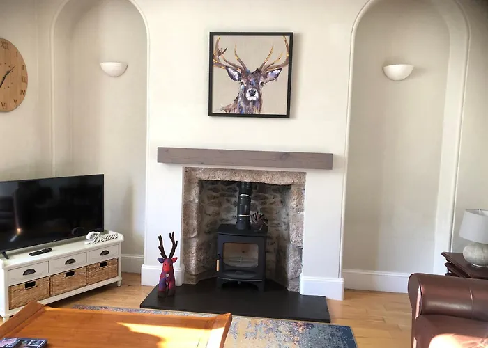 Spacious 2 Bedroom Flat In Heart Of Ballater