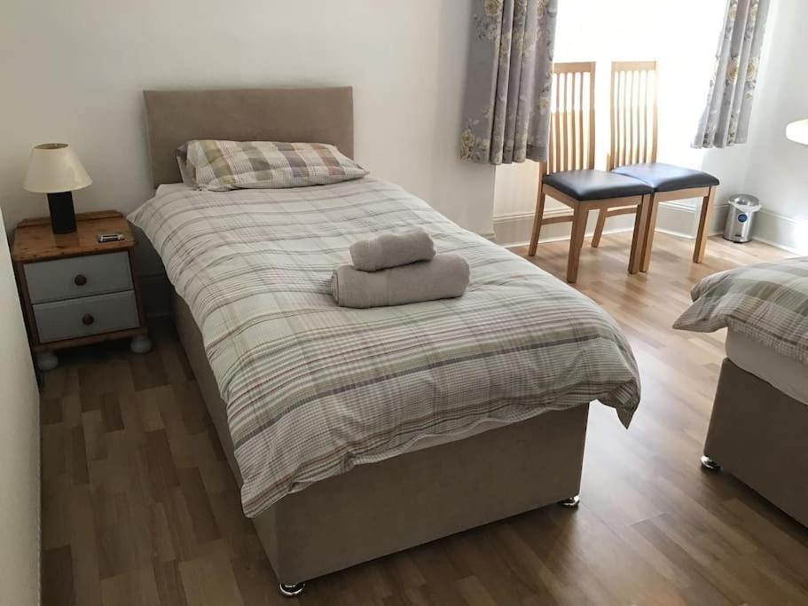 Apartment Spacious 2 Bedroom Flat In Heart Of
